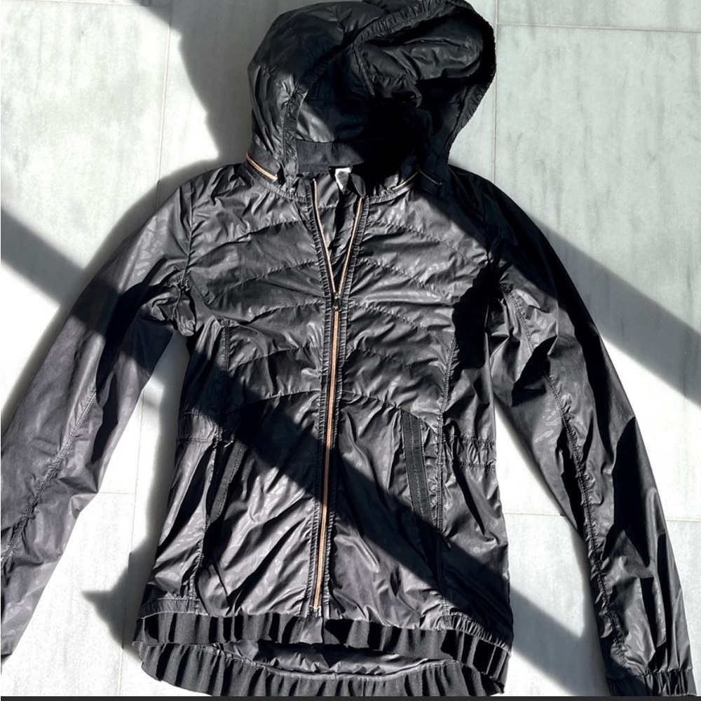 Lululemon bomber/puffer jacket